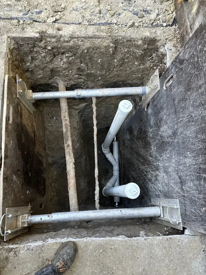 Experienced plumber completing Gas Line Repair work in McHenry